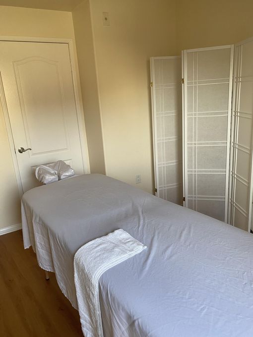 At Home Massage By Muslima Massagebodywork In Los Angeles Ca Massagefinder